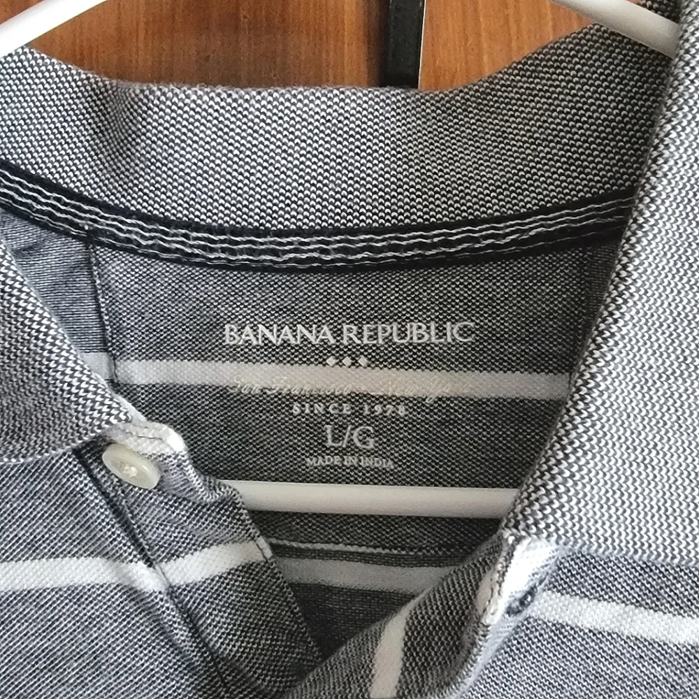 ⛳ Banana Republic Mens Collared Striped Polo - Size L